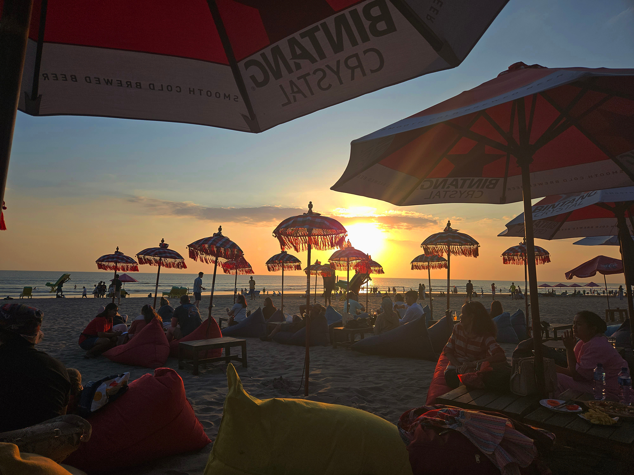 Legian,bali,indonesia,aug,21st,2023, ,sunset,with,many